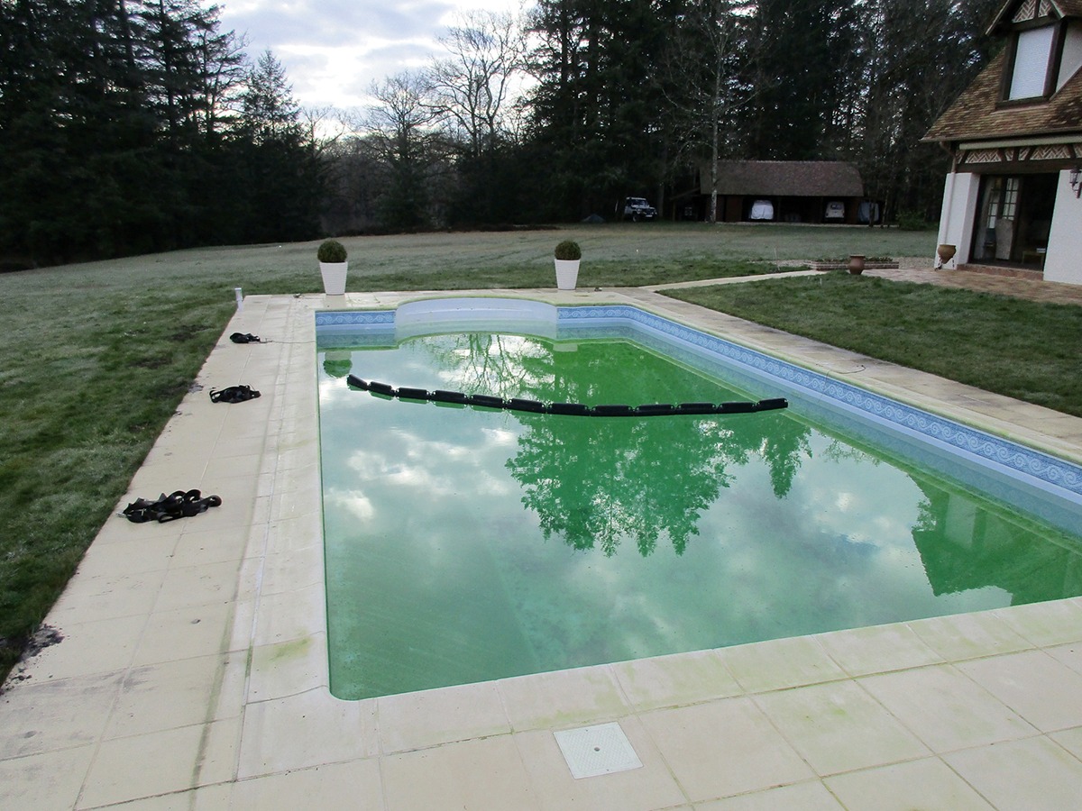 Avant rénovation piscine 